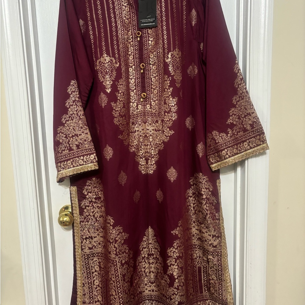 Elegant Maroon and Gold Long Sleeve Dress